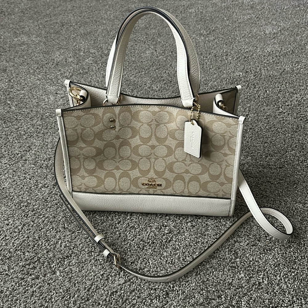 Coach Dempsey Carryall Bag in Signature Canvas